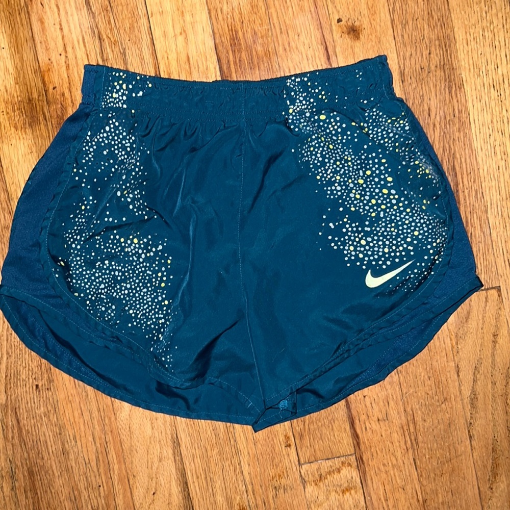 Nike dry fit !